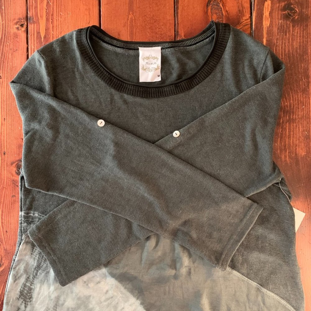NWT Women's Flew de Lis Asymmetric Multicolor Gray Long Sleeve Medium Blouse - Picture 7 of 12